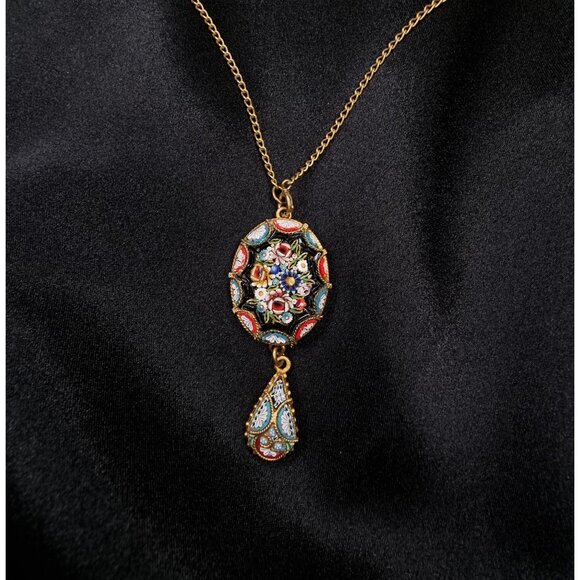 Vintage ItalianSigned 1940s Gold Tone Micromosaic Pendant Necklace - Picture 1 of 6